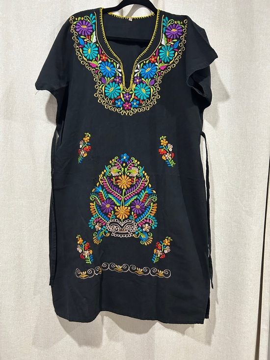 MEXICANA Dresses & Skirts - MEXICANA Black Dress with Multicolor Floral Embroidery